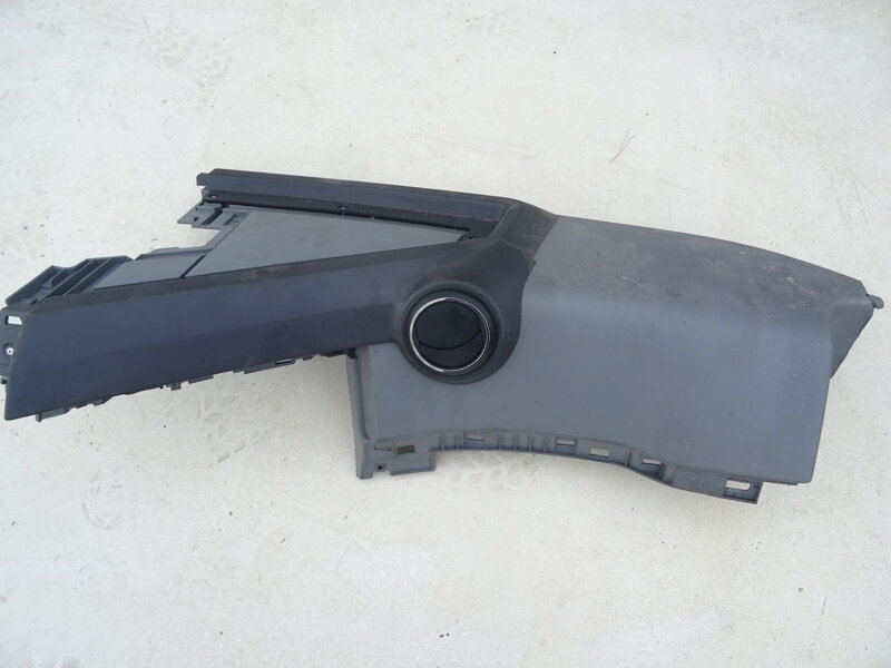 Přístrojová deska horní palubní desky / kokpitu Renault Trucks T 2013 - 2022 82705859