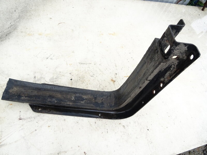 Držáky uchycení nádrže paliva (VELKÉHO) 2 KS MAN TGX I 2006 - 2022