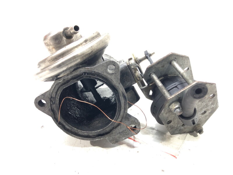 Ventil EGR Skoda Octavia I Combi (1U5) 1998 - 2010 038129637