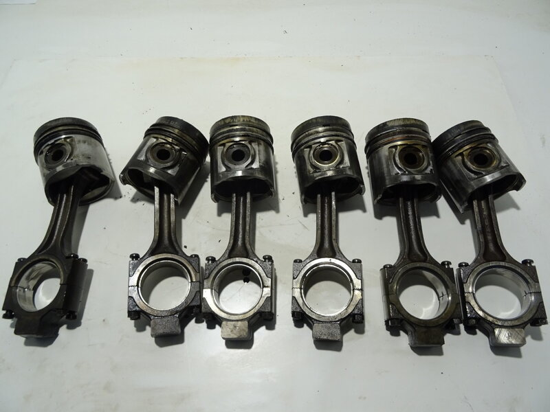 Píst S ojnicí KS Liaz 110 . 850 SA 8