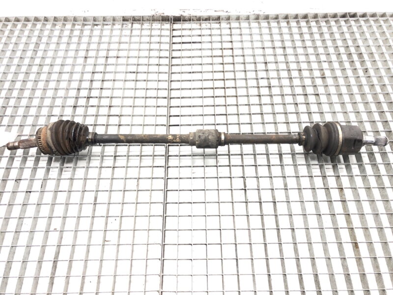 Poloosa pravá Hyundai Matrix (FC) 2001 - 2010