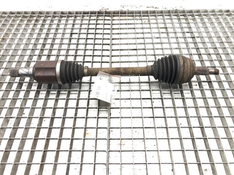 Poloosa levá Renault Megane III Grandtour (KZ0/1) 2008 - 2022