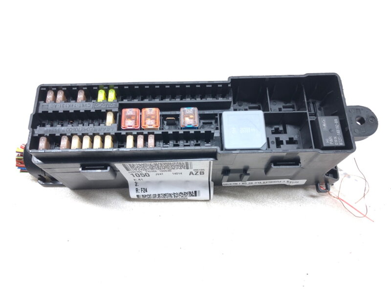 Pojistková skříňka Ford Kuga II (DM2) 2012 - 2022 JV4T-14014-AZB