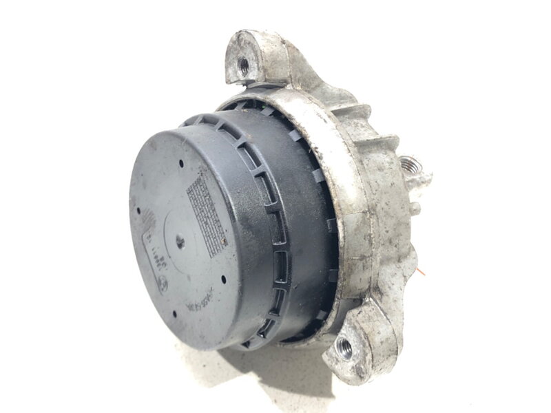 Polštář motoru levý BMW 5 (F10) 2009 - 2016 6794471