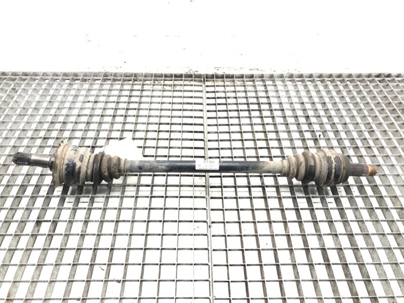 Poloosa zadní pravá BMW 5 (F10) 2009 - 2016