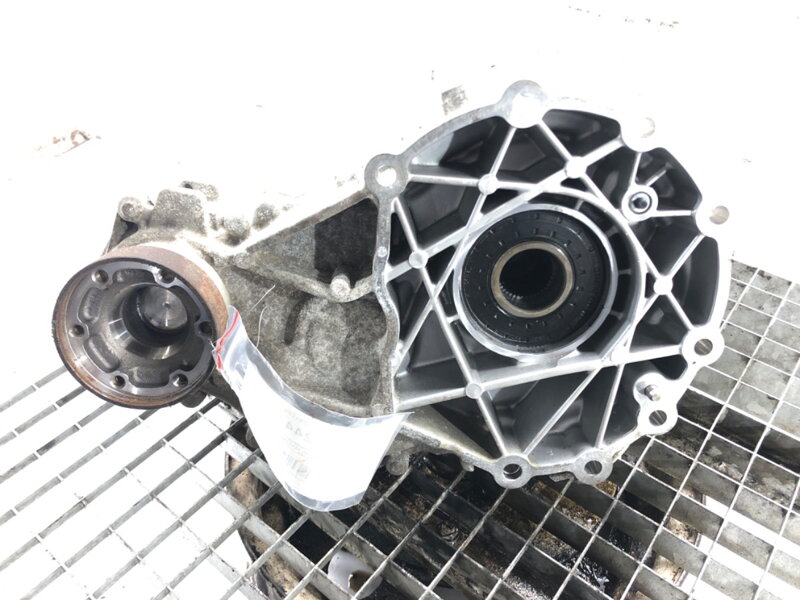 Převodovka rozváděcí Maserati Quattroporte VI 2012 - 2022 06700081380