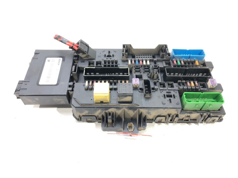 Pojistková skříňka Opel Astra H (A04) 2004 - 2014 13145020