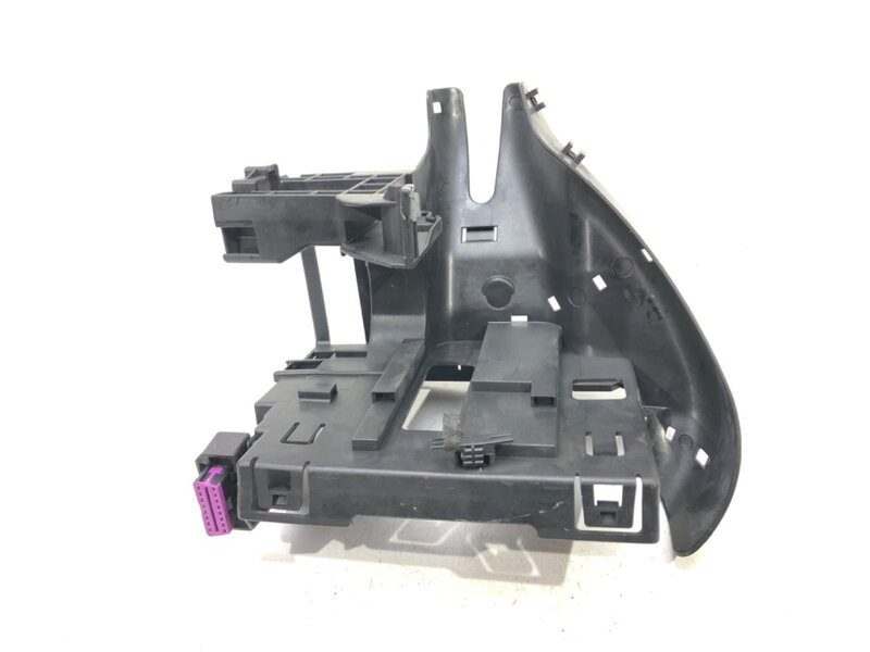 Základna skříňky pojistek VW Golf VAN VII Variant (BA5) 2013 - 2017 5Q1941395