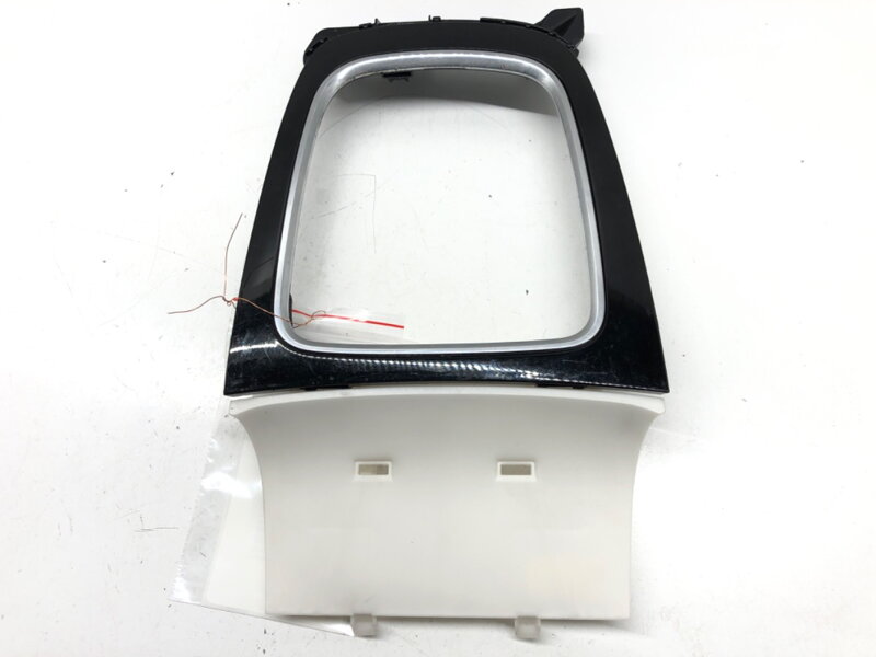 Rámeček tunelu Mazda 6 Sedan (GJ, GL) 2012 - 2022 GHP964362