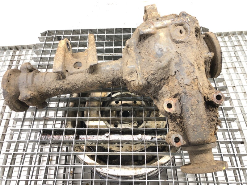 Náprava přední Nissan Terrano I (WD21) 1986 - 1996