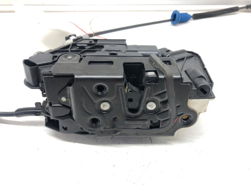 Zámek dveří pravý přední VW CC B7 (358) 2011 - 2016 5N1837016F