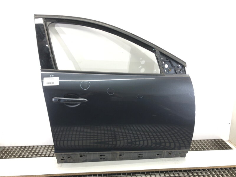 Dveře pravé přední Renault Megane III Grandtour (KZ0/1) 2008 - 2022