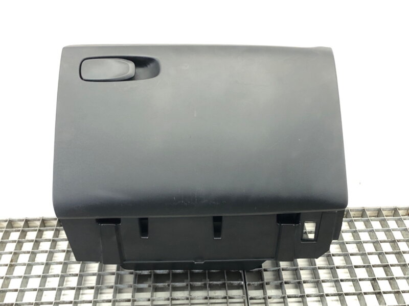 Odkládací schránka spolujezdce Volvo V40 Liftback (525, 526) 2012 - 2022