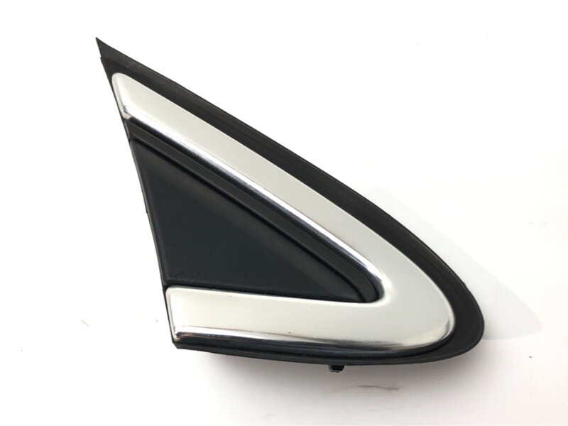 Trojúhelník záslepka blatník pravá Volvo V40 Liftback (525, 526) 2012 - 2022