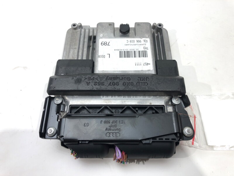 Řídicí jednotka motoru Audi A4 B8 (8K2) 2007 - 2015 03L906019C