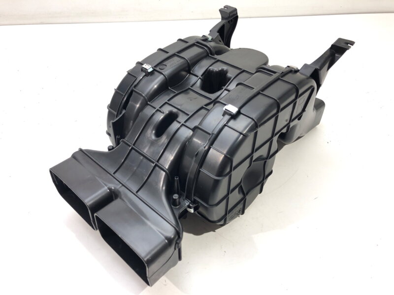 Radiátor topení BMW X6 (E71, E72) 2007 - 2014 9111024