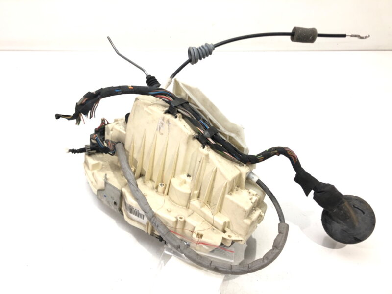 Zámek dveří pravý zadní Mercedes-benz Class S (W221) 2005 - 2013 A2217300835