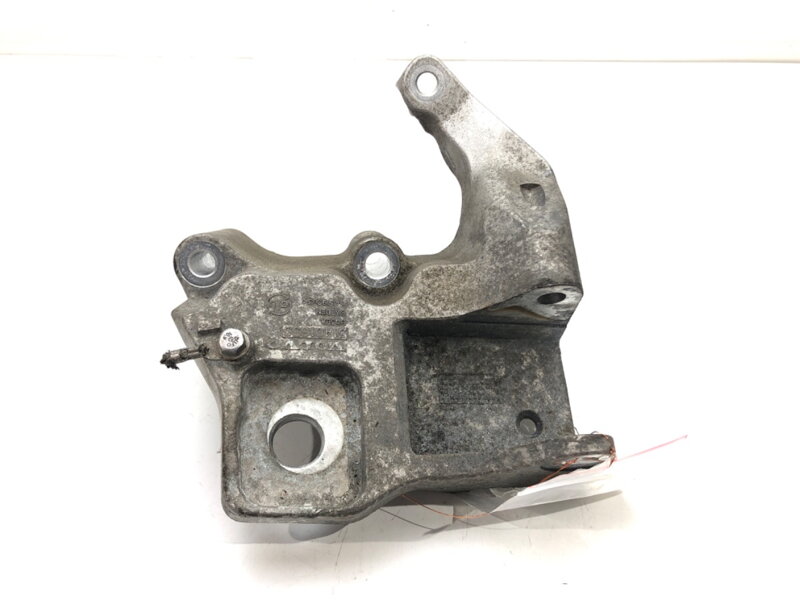 Držák motoru Volvo S60 II (134) 2010 - 2018 31401633