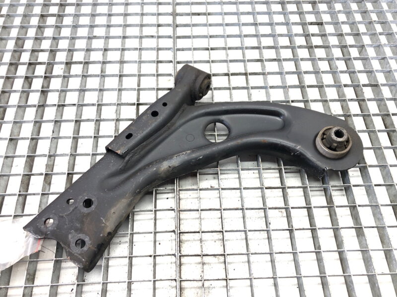 Rameno pravé přední Peugeot 308 SW II (LC_, LJ_, LR_, LX_, L4_) 2014 - 2021