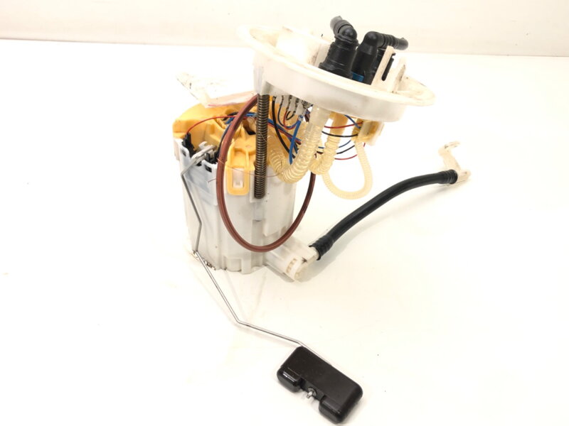 Palivové čerpadlo Audi A4 B8 Avant (8K5) 2007 - 2015 0580205006