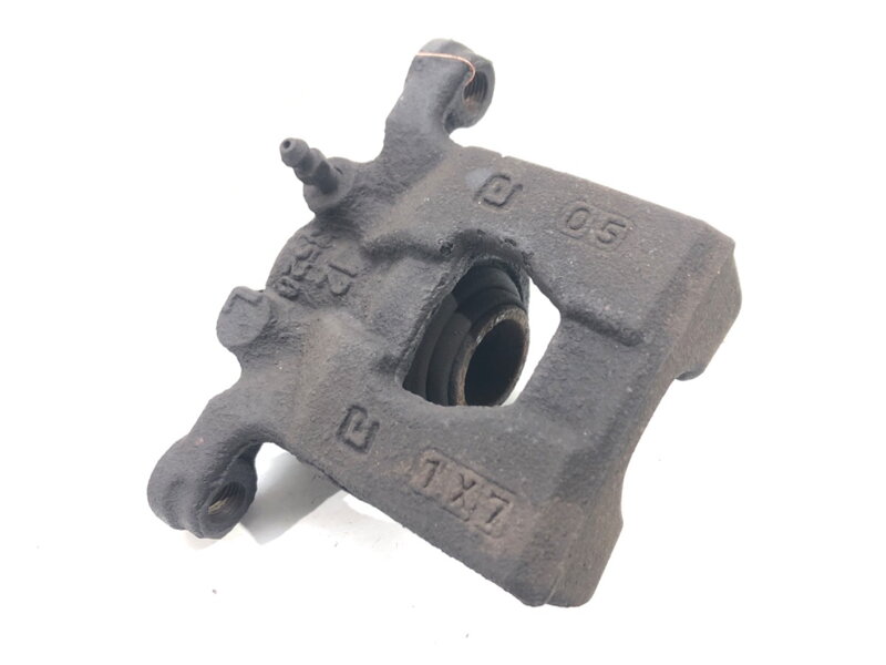 Brzdový třmen pravý zadní Nissan Juke (F15) 2010 - 2022