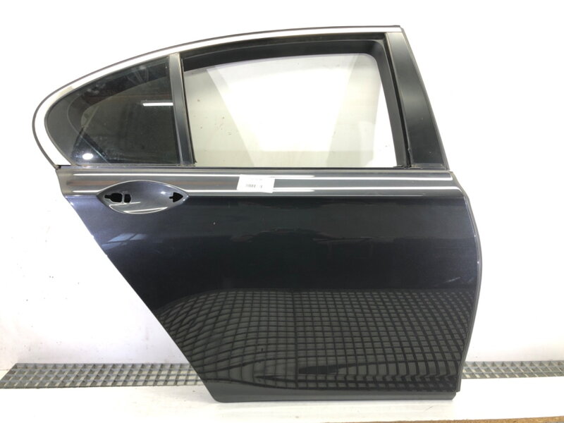 Dveře pravé zadní BMW 7 (F01, F02, F03, F04) 2008 - 2015