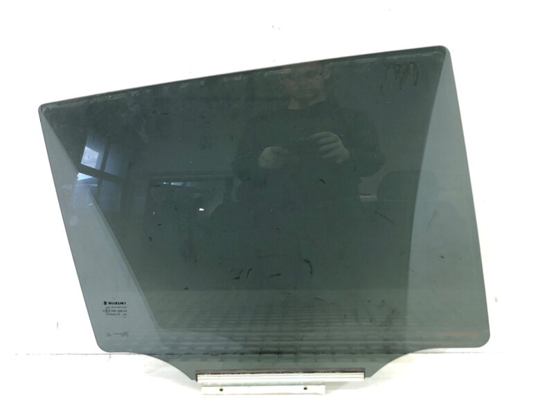 Okno dveře zadní pravé Suzuki SX4 S-cross (JY) 2013 - 2022