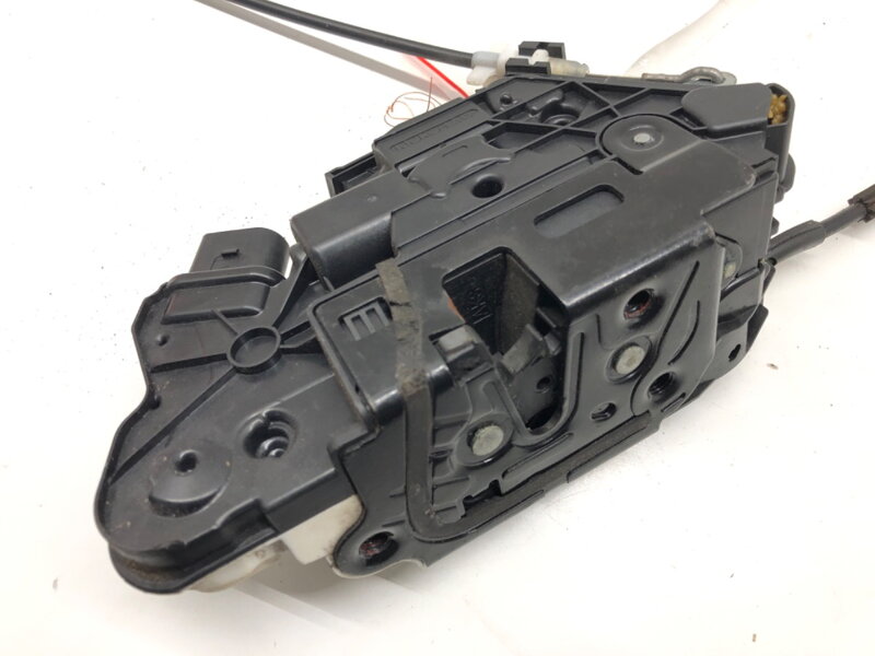 Zámek dveří levý přední VW CC B7 (358) 2011 - 2016 5N1837015F