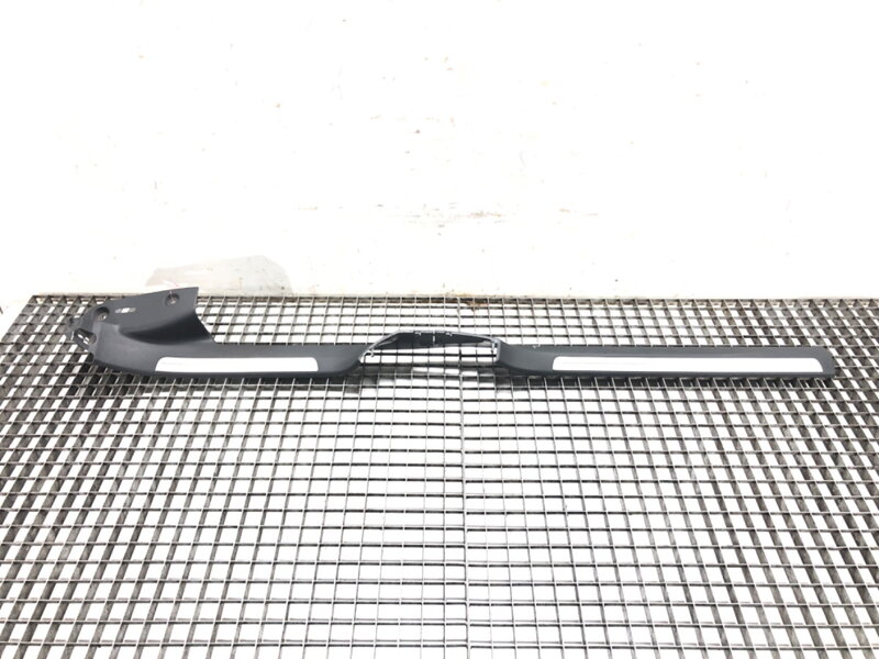 Lišta lišta prahu pravá VW CC B7 (358) 2011 - 2016