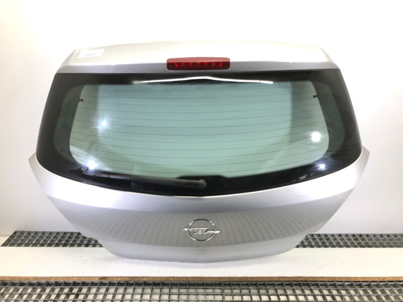 Víko kufru zadní Opel Astra H (A04) 2004 - 2014