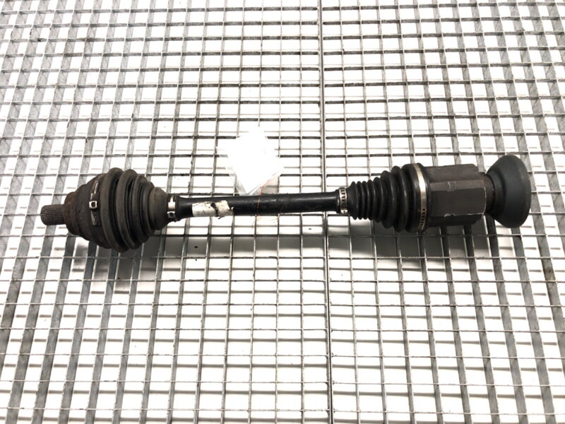 Poloosa pravá přední VW Tiguan (5N_) 2007 - 2018