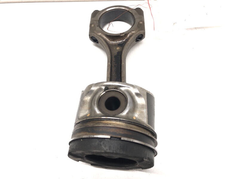 Píst S ojnicí Toyota Corolla Verso (ZER_, ZZE12_, R1_) 2004 - 2009 2AD-FTV