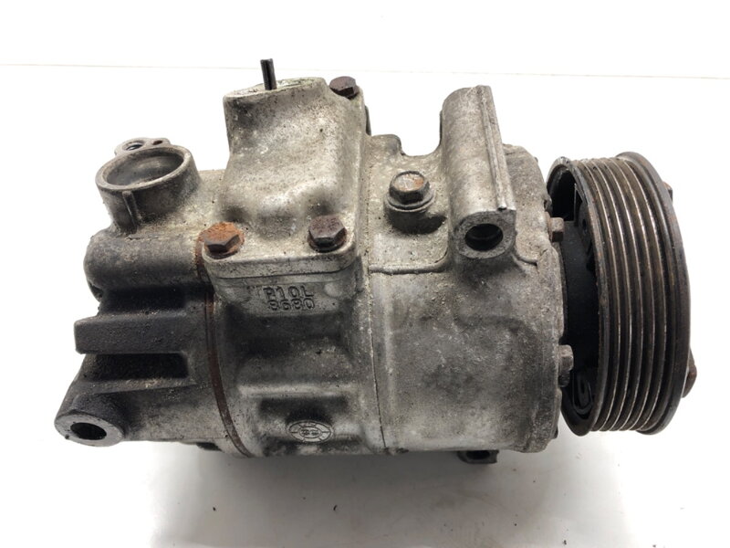 Kompresor klimatizace VW Passat B7 Variant (365) 2010 - 2015 8680EBA