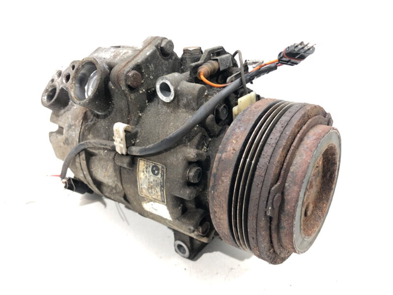 Kompresor klimatizace BMW X5 (E70) 2006 - 2013 9185143