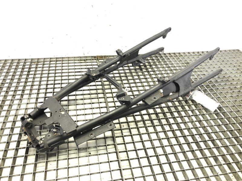 RÁM blatníku Kawasaki GTR