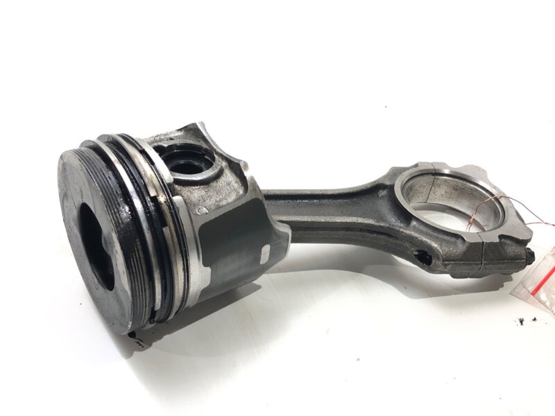 Píst S ojnicí Microcar M8 LDW442 31642