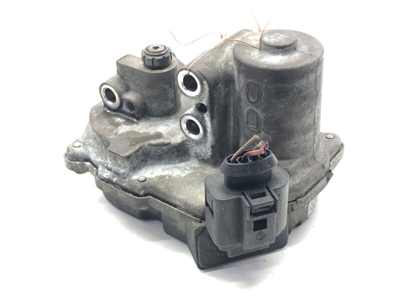 Regulátor klapek sacího potrubí Audi A8 D3 (4E2, 4E8) 2002 - 2010