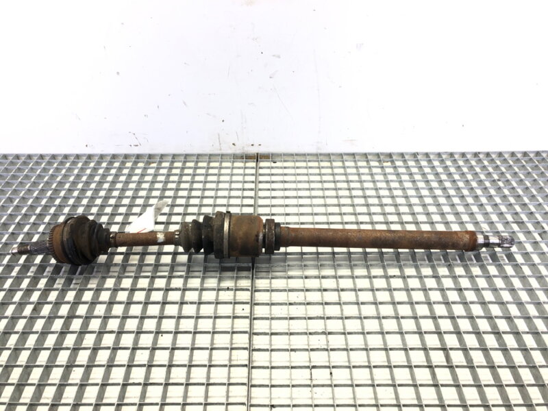 Poloosa pravá přední Volvo S70 (874) 1996 - 2000