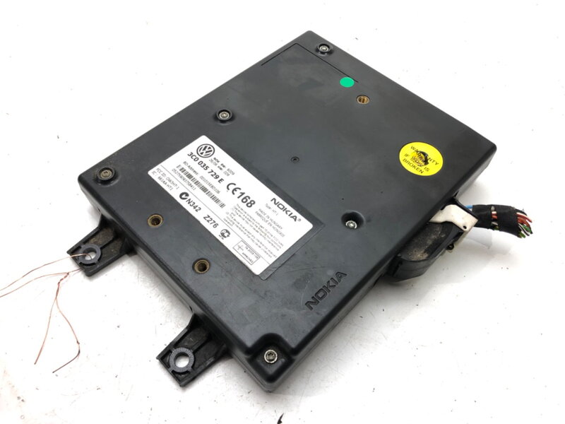 Modul bluetooth VW Passat B6 Variant (3C5) 2005 - 2011 3C0035729E