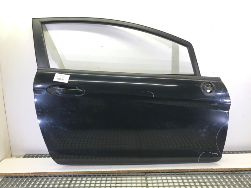 Dveře pravé přední Ford Fiesta VI (CB1, CCN) 2008 - 2022