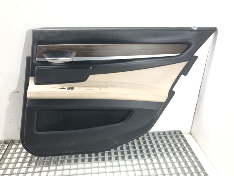 Tapecírung dveří pravý zadní BMW 7 (F01, F02, F03, F04) 2008 - 2015