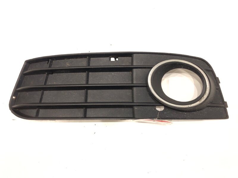 Mřížka nárazníku levá přední Audi A4 B8 Avant (8K5) 2007 - 2015 8KD807681