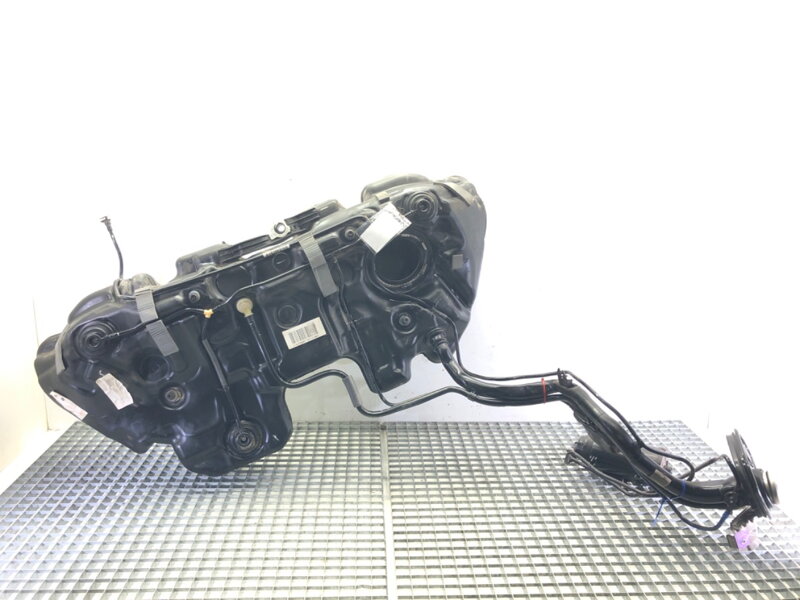 Nádrž paliva nádrž Mercedes-benz CLS (C257) 2017 - 2022