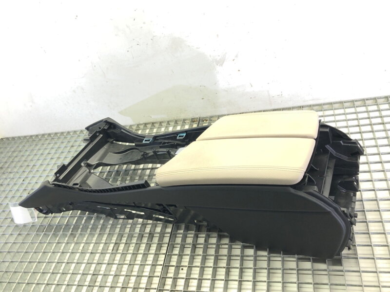 Tunel středový BMW 5 Touring (F11) 2009 - 2017