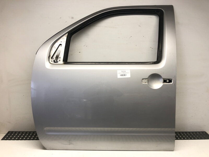 Dveře levé přední Nissan Pathfinder III (R51) 2005 - 2022