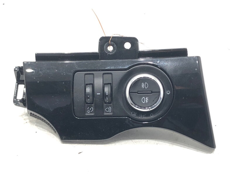 Spínač světel Chevrolet Orlando (J309) 2010 - 2022 13301749