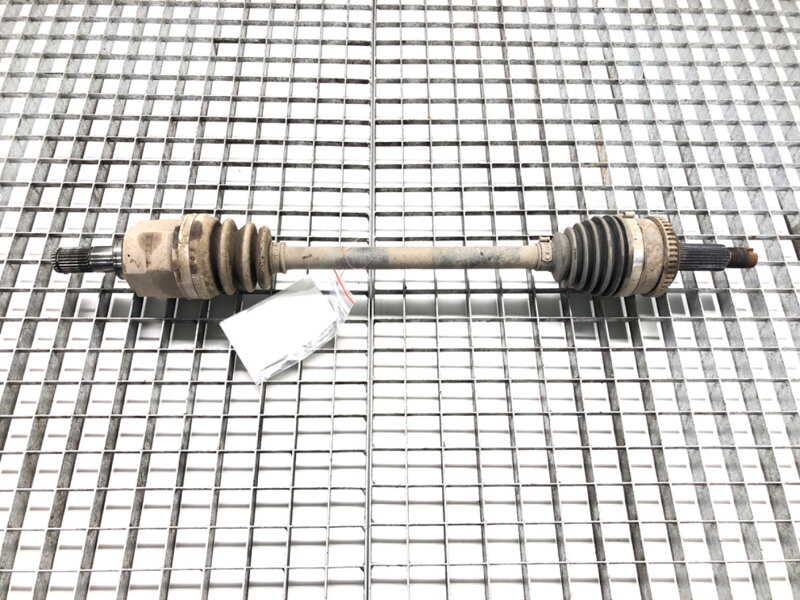 Poloosa levá přední KIA CEE ' D (JD) 2012 - 2018