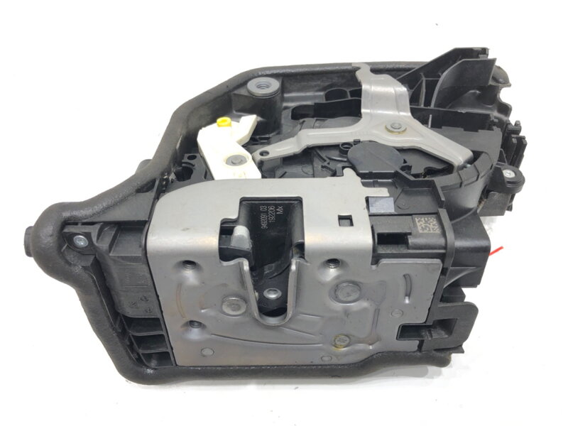 Zámek dveří levý přední BMW X3 (G01, F97) 2017 - 2022 9492091