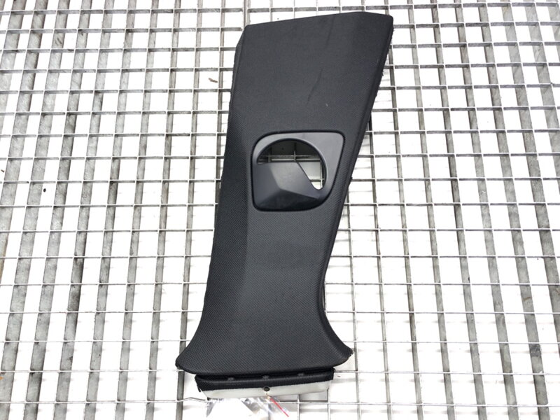 Kryt sloupku pravý BMW X3 (G01, F97) 2017 - 2022