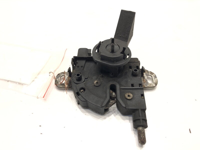 Zámek kapoty přední Ford Focus II (DA_, HCP, DP) 2004 - 2013